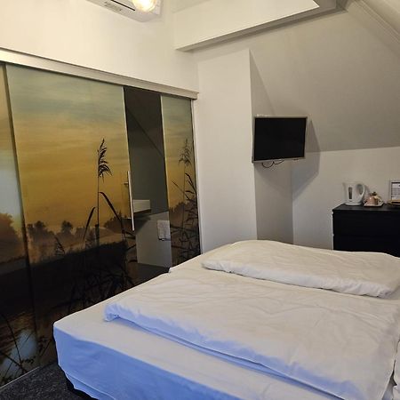 Hotel Restaurant De Stadsherberg ฟราเนเกอร์ ภายนอก รูปภาพ