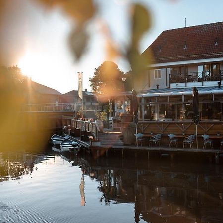 Hotel Restaurant De Stadsherberg ฟราเนเกอร์ ภายนอก รูปภาพ