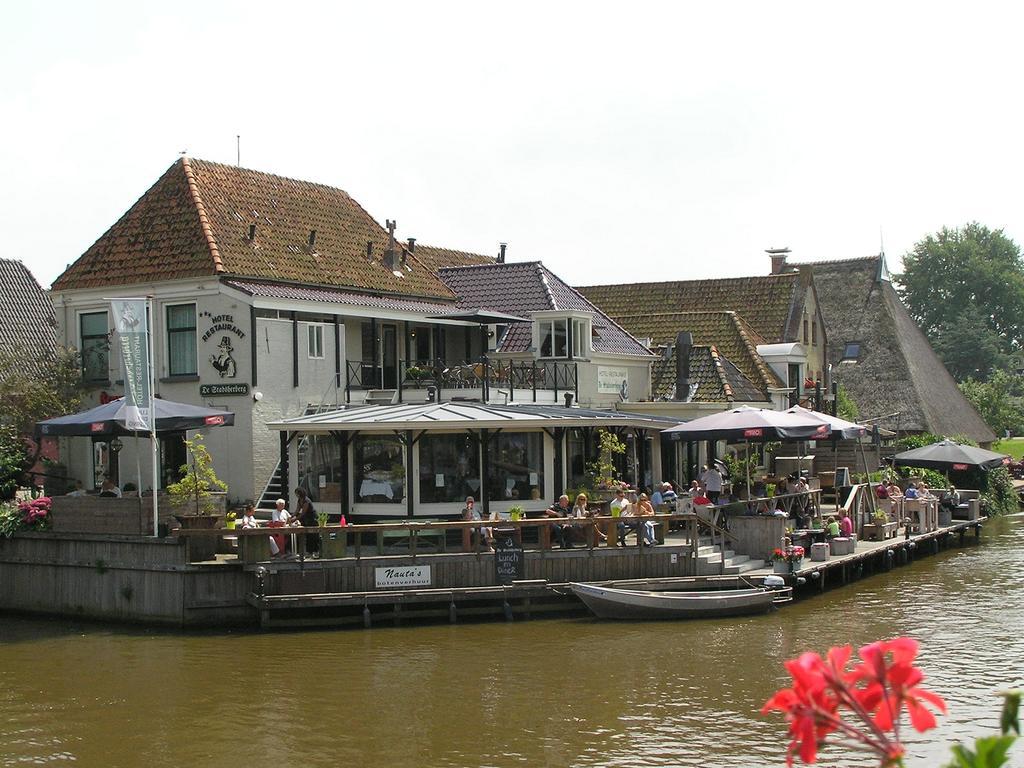 Hotel Restaurant De Stadsherberg ฟราเนเกอร์ ภายนอก รูปภาพ