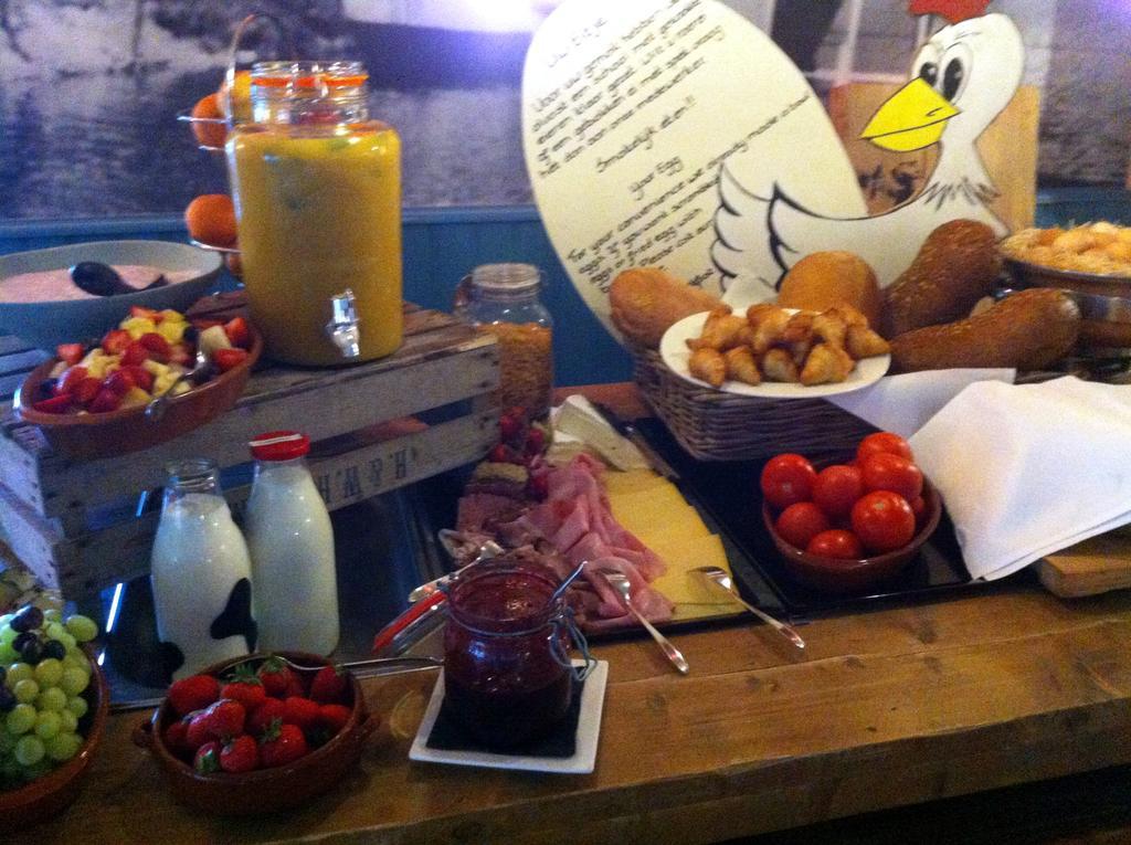 Hotel Restaurant De Stadsherberg ฟราเนเกอร์ ภายนอก รูปภาพ